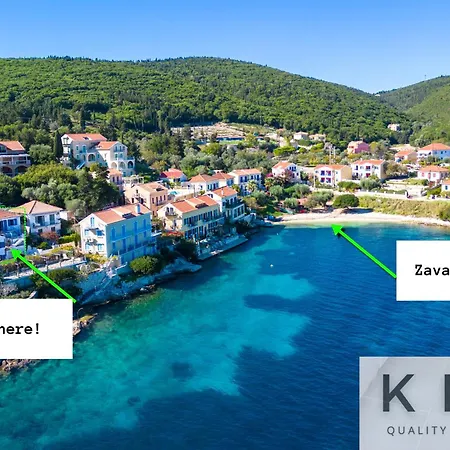 Apartment Three Art House, Floor Open Plan Studio, Open Plan Art With Front Yard In