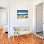Apartamento Three Art House, Floor Open Plan Studio, Open Plan Art With Front Yard In *