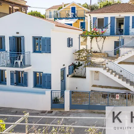 Apartamento Three Art House, Floor Open Plan Studio, Open Plan Art With Front Yard In Fiskardo