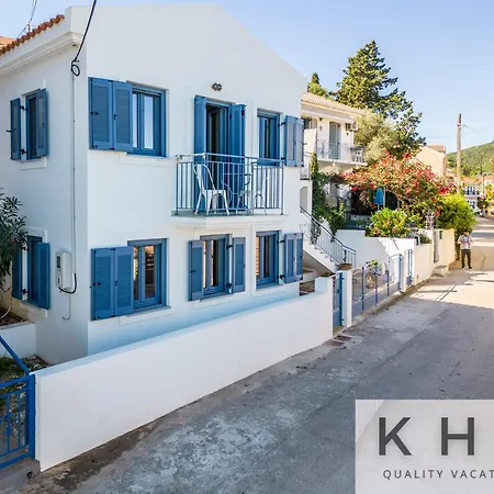 Apartamento Three Art House, Floor Open Plan Studio, Open Plan Art With Front Yard In *